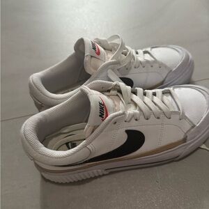 Nike White and Black Minimalist Sneakers